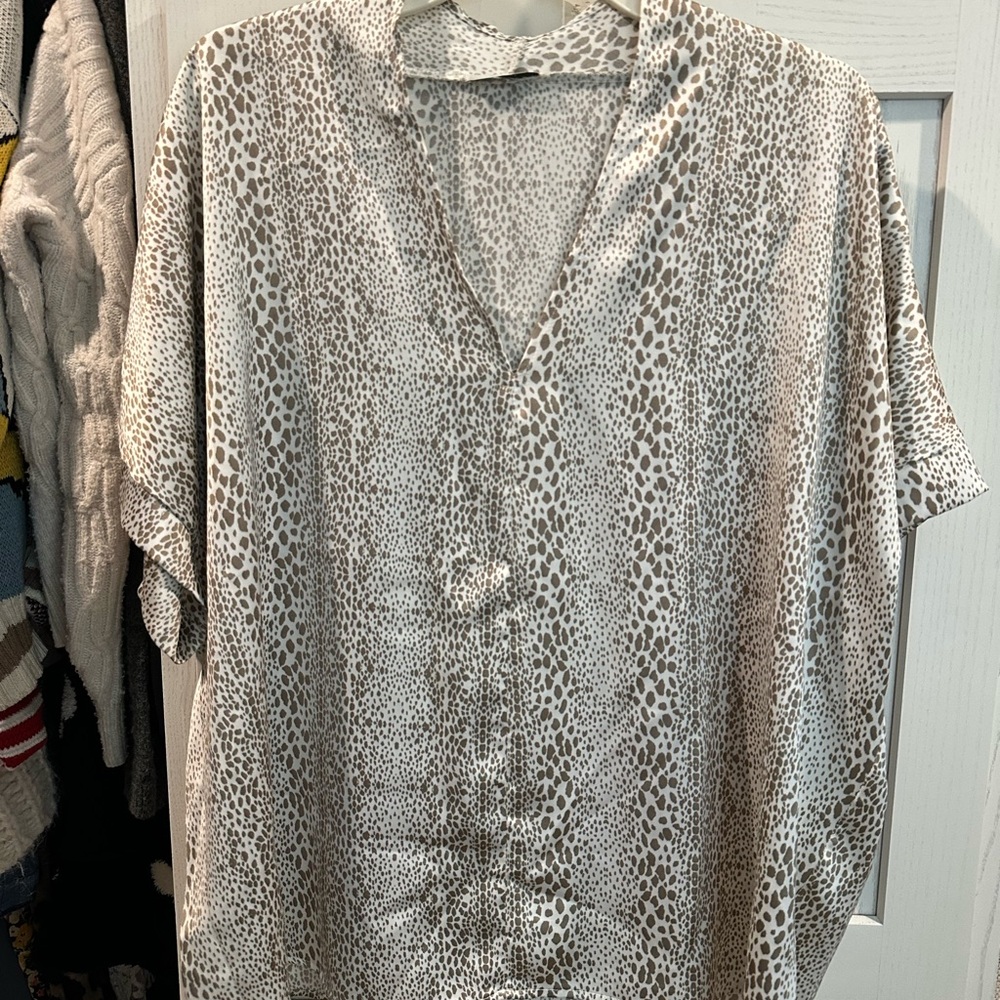 JODIFL Neutral Beige and Cream Animal-Print Blouse